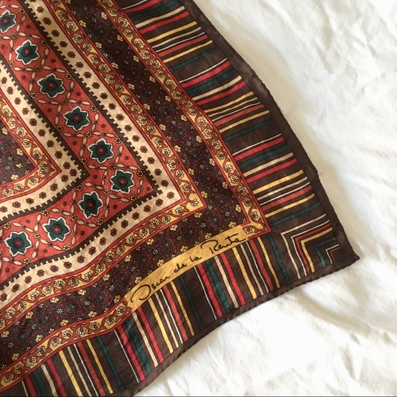 vtg OSCAR DE LA RENTA square silk scarf - Picture 2 of 5